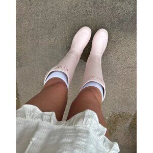 HUNTER Original Tall Rain Boot in Light Natural Size US 8